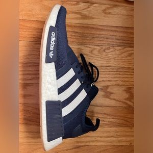 Adidas Sneaker -men’s size 9